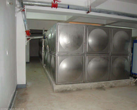 不銹鋼水箱的規(guī)格和特點:找到適合您的上佳選擇