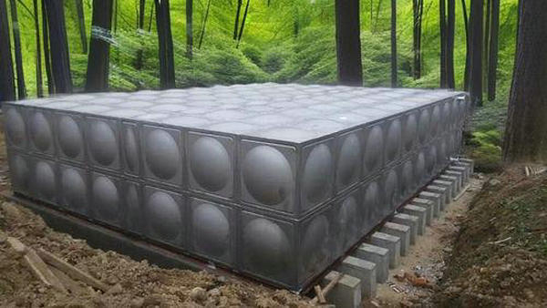 濟南不同規格的不銹鋼水箱其基礎制作要求有哪些不同?